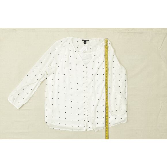 NEW Lane Bryant Women's Blouse Plus Size 22/24 Polka Dot White V-Neck - Picture 4 of 8